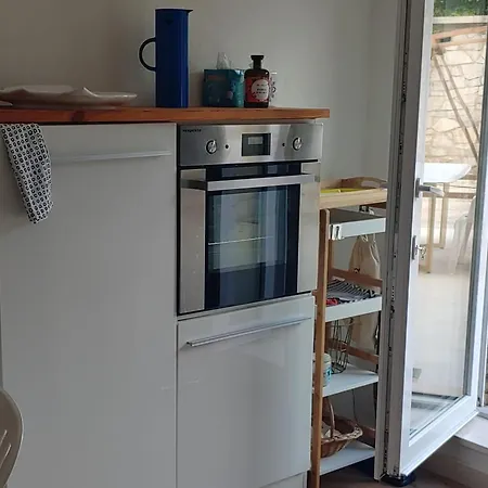 Solta Apartman Stomorska