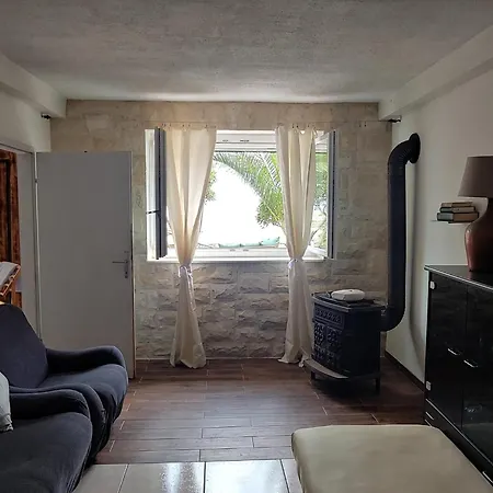 Apartment Solta Stomorska